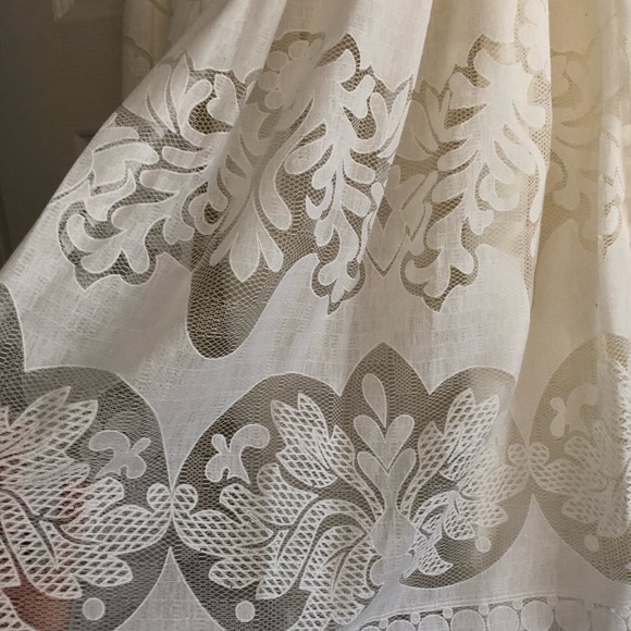 Midi white lace skirt - Picture 3 of 3